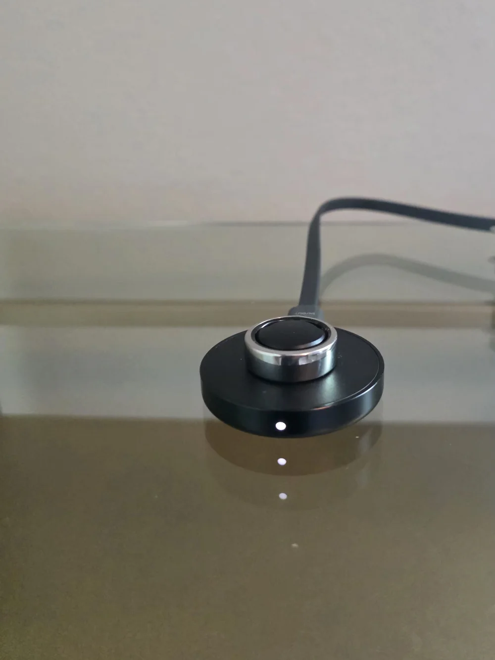 Oura Ring 3 Size 8 - Silver with Matte Black Charger